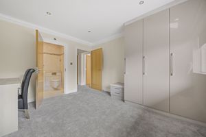 Bedroom- click for photo gallery
